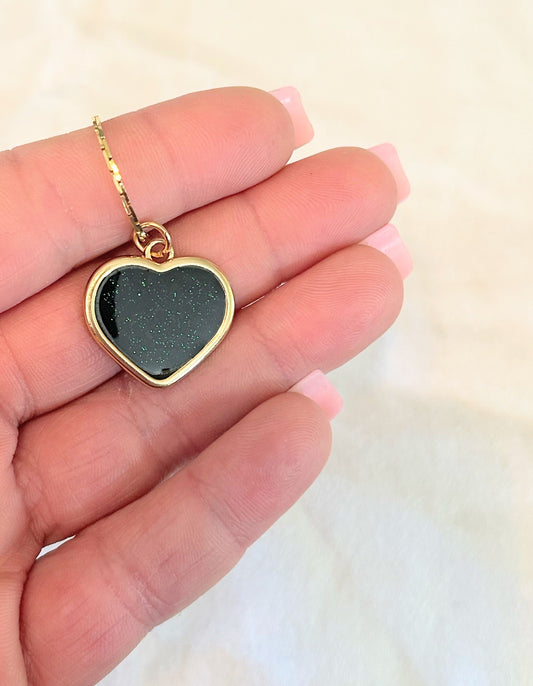 Heart pendant necklace